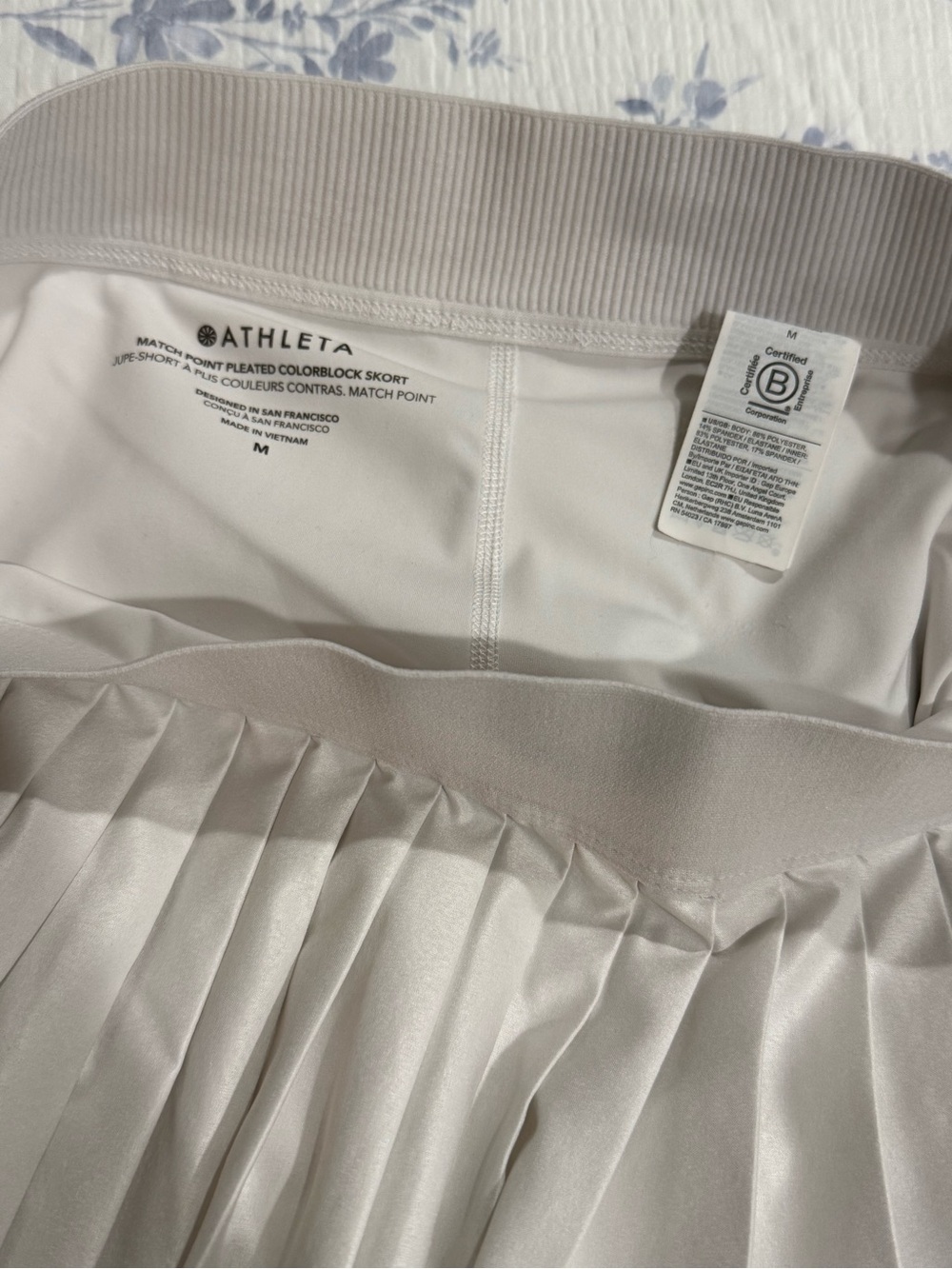 Athleta White and Navy Pleated Mini Skirt - Picture 3 of 3